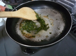 お茶っ葉がちょっと縮んできた